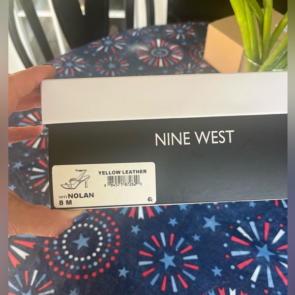 🌻 Nine West Strappy Yellow Leather Dress Sandals Sz 8 - Picture 5 of 10